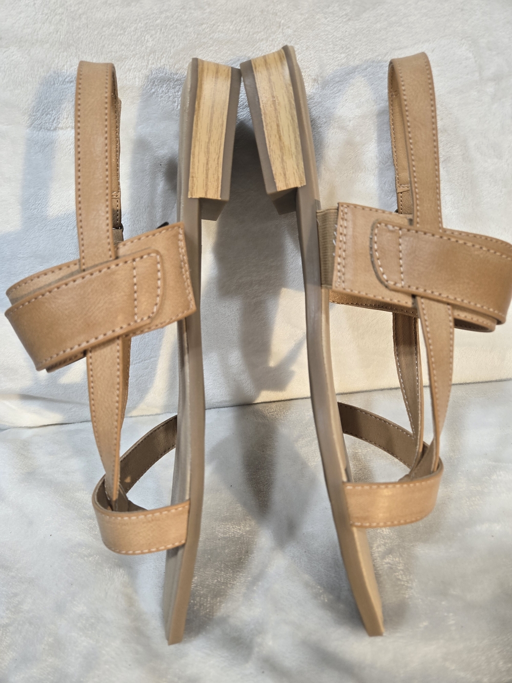 FRYE AND CO. Tan Strappy Toe-Loop Slingback Sandals - Picture 6 of 10